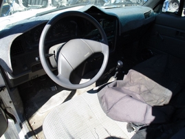 1990 TOYOTA TRUCK WHITE 2.4L MT 4WD Z15025